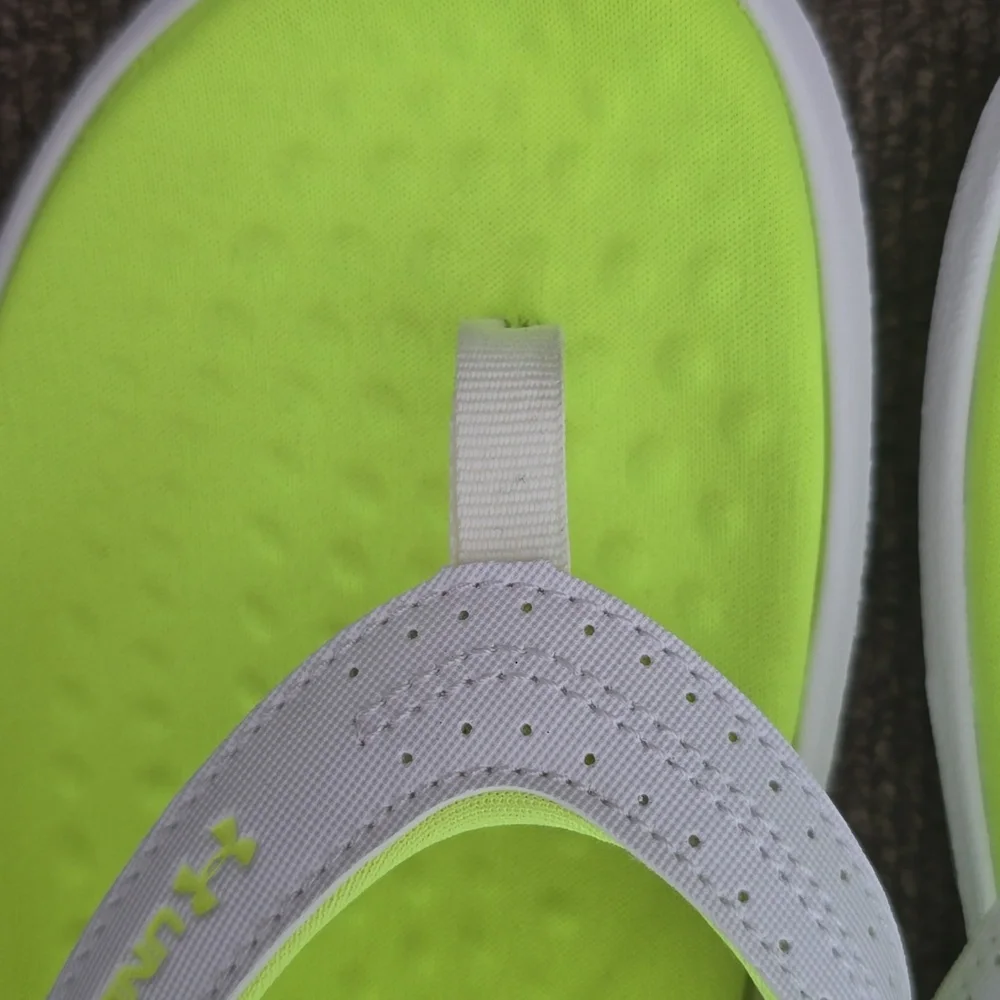 UNDER ARMOUR BRAND WOMEN'S FLORESCENT YELLOW FLIP-FLOPS SANDALS SIZE 6 - Picture 4 of 16